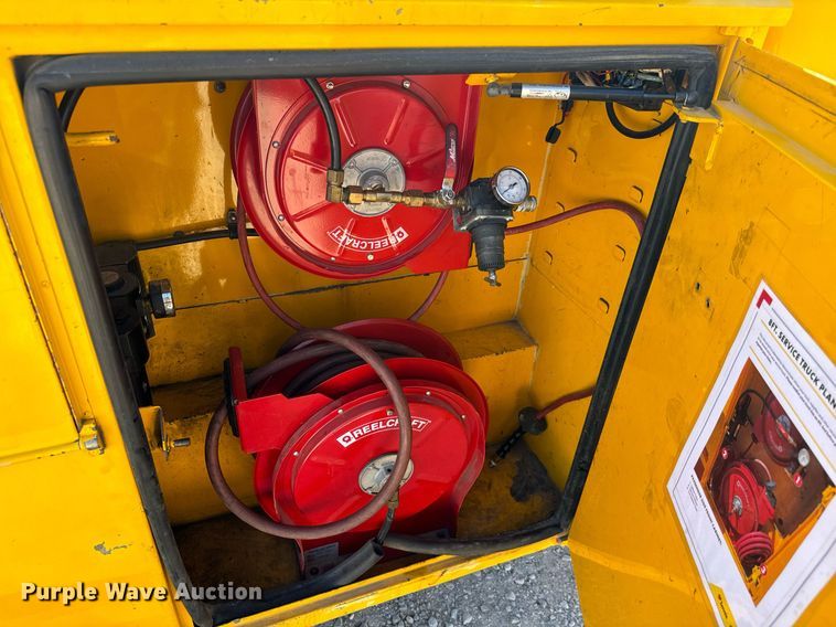 image for item EQ2233 2015 Ford F350 Super Duty utility bed pickup truck