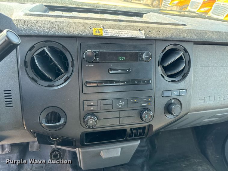 image for item EQ2233 2015 Ford F350 Super Duty utility bed pickup truck