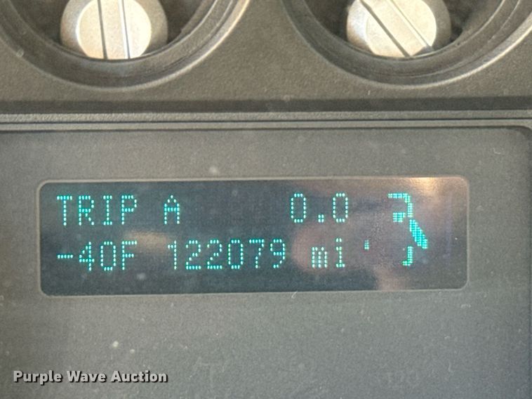 image for item EQ2233 2015 Ford F350 Super Duty utility bed pickup truck