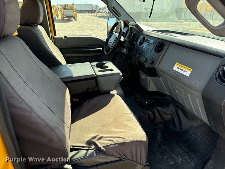 image for item EQ2233 2015 Ford F350 Super Duty utility bed pickup truck