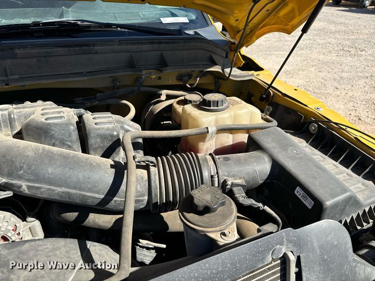 image for item EQ2233 2015 Ford F350 Super Duty utility bed pickup truck