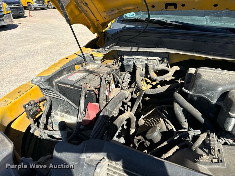 image for item EQ2233 2015 Ford F350 Super Duty utility bed pickup truck