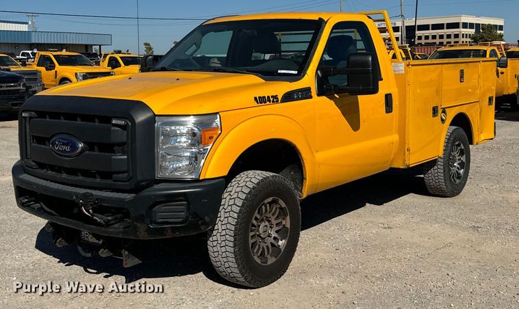 image for item EQ2234 2015 Ford F350 Super Duty utility bed pickup truck