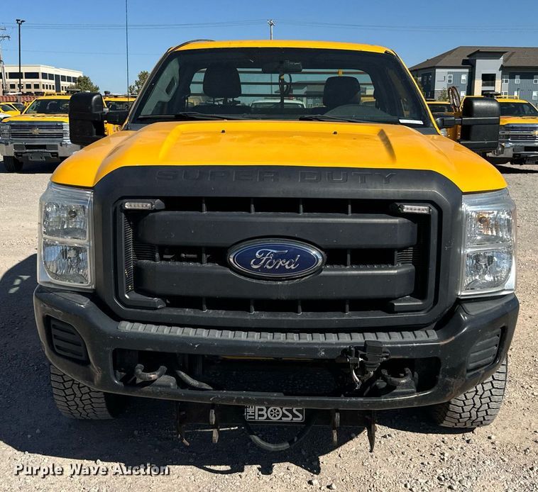 image for item EQ2234 2015 Ford F350 Super Duty utility bed pickup truck