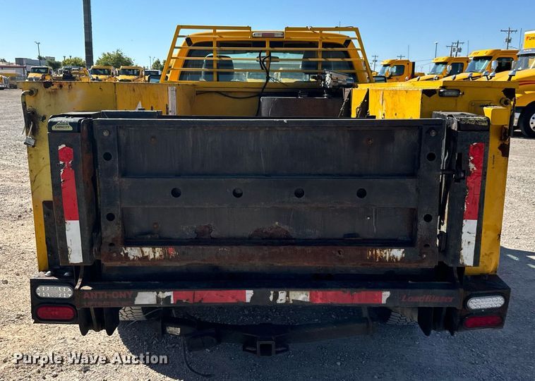image for item EQ2234 2015 Ford F350 Super Duty utility bed pickup truck