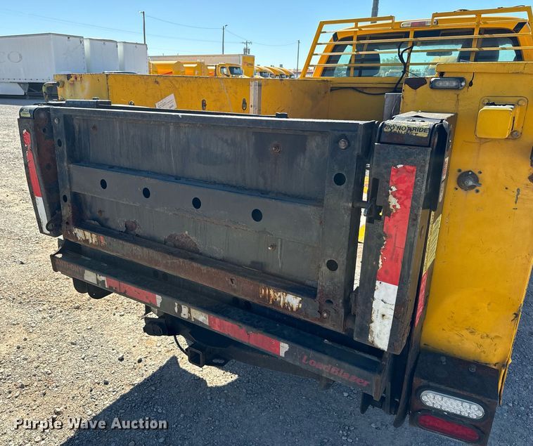 image for item EQ2234 2015 Ford F350 Super Duty utility bed pickup truck