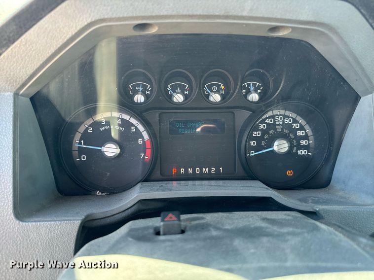 image for item EQ2234 2015 Ford F350 Super Duty utility bed pickup truck