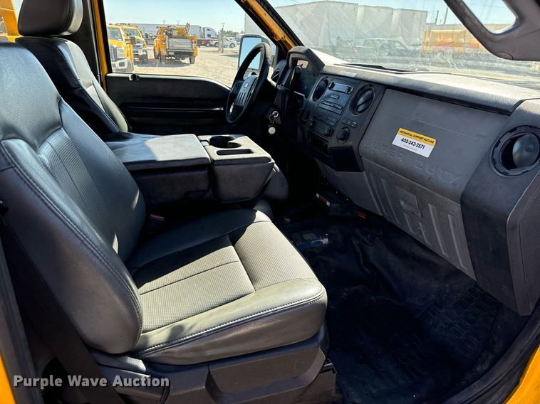 image for item EQ2234 2015 Ford F350 Super Duty utility bed pickup truck