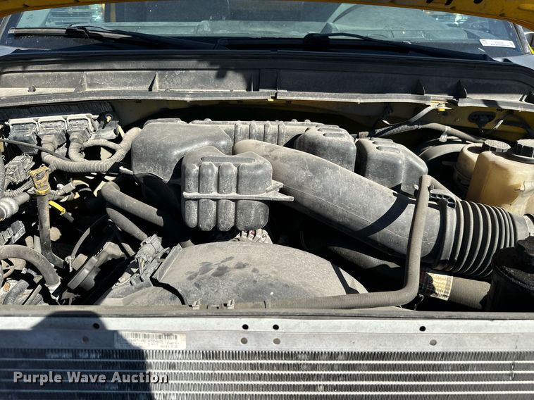 image for item EQ2234 2015 Ford F350 Super Duty utility bed pickup truck