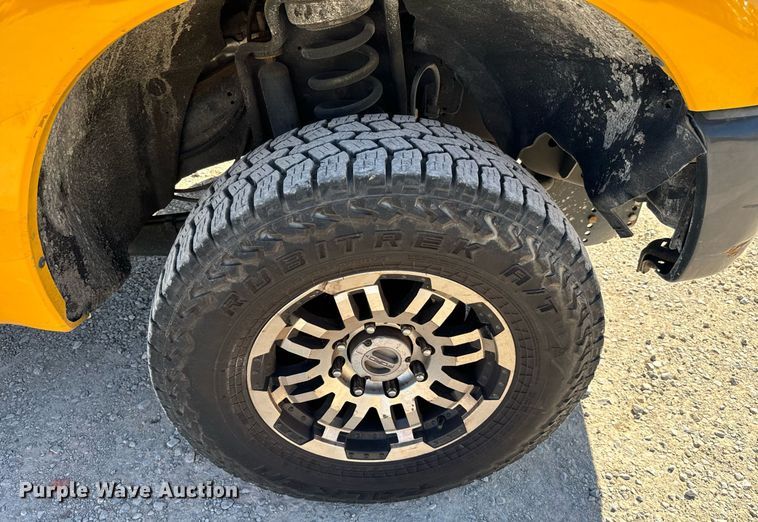 image for item EQ2234 2015 Ford F350 Super Duty utility bed pickup truck