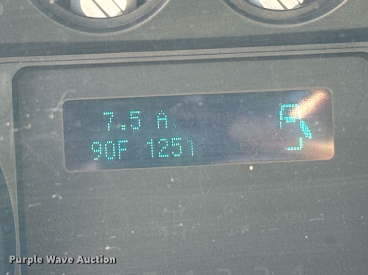 image for item EQ2234 2015 Ford F350 Super Duty utility bed pickup truck