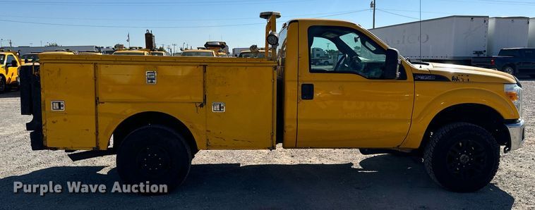image for item EQ2236 2015 Ford F350 Super Duty utility bed pickup truck