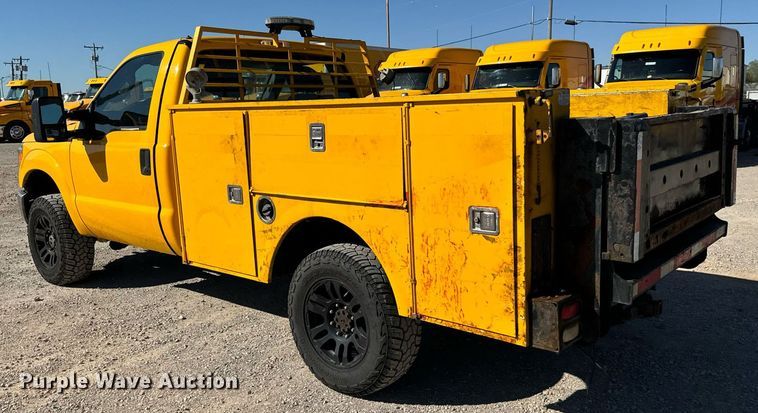 image for item EQ2236 2015 Ford F350 Super Duty utility bed pickup truck