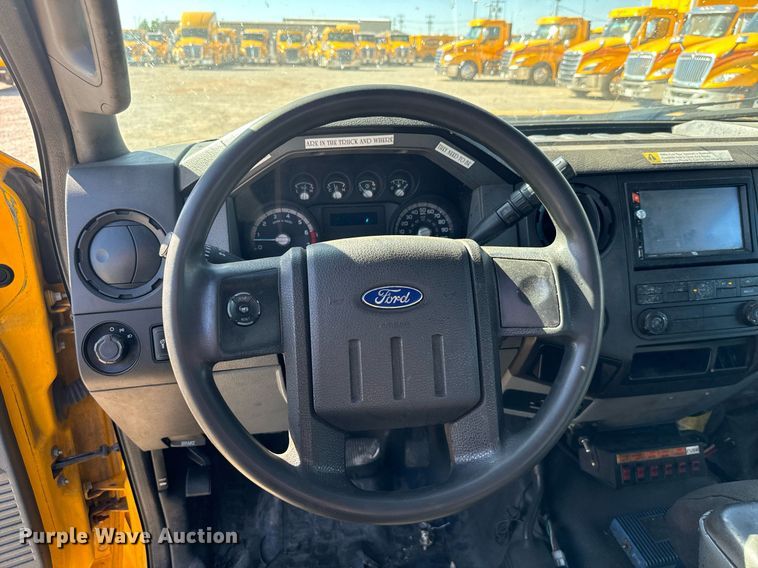 image for item EQ2236 2015 Ford F350 Super Duty utility bed pickup truck