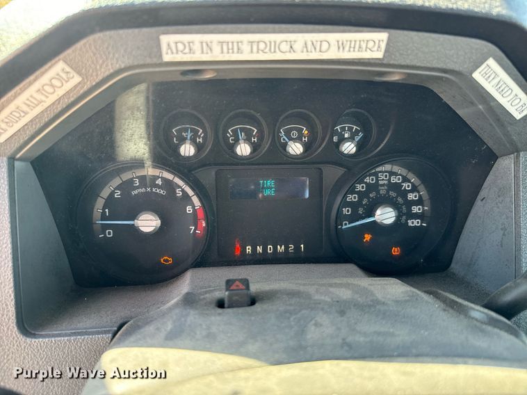 image for item EQ2236 2015 Ford F350 Super Duty utility bed pickup truck