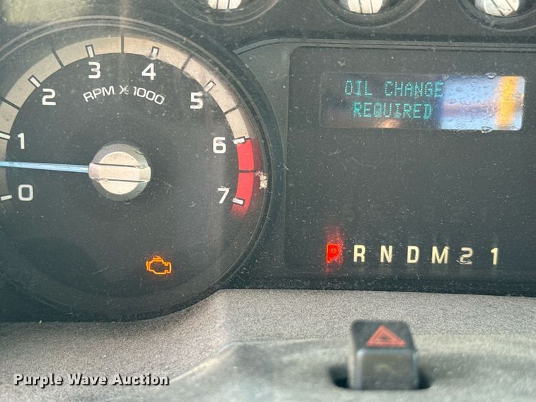 image for item EQ2236 2015 Ford F350 Super Duty utility bed pickup truck