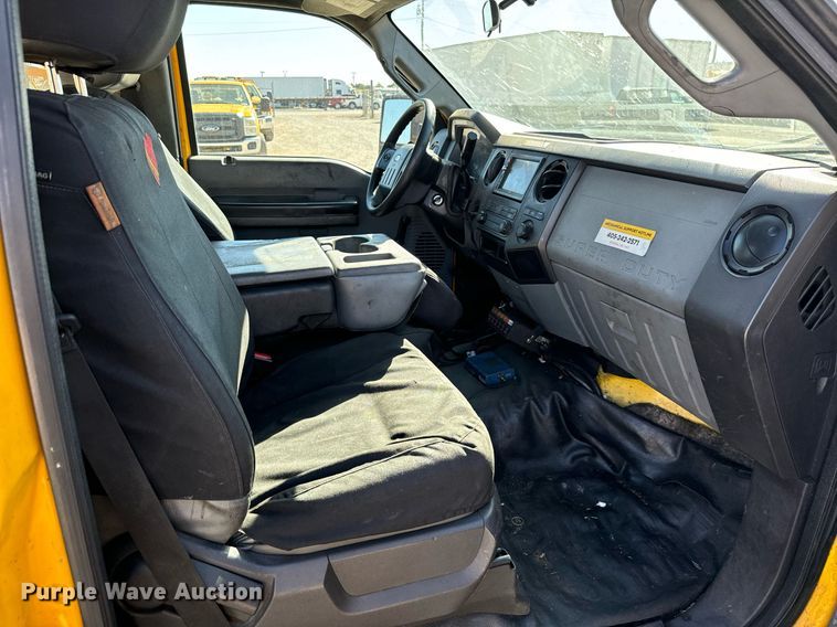 image for item EQ2236 2015 Ford F350 Super Duty utility bed pickup truck