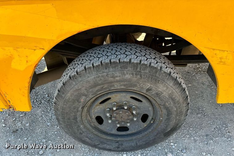 image for item EQ2236 2015 Ford F350 Super Duty utility bed pickup truck