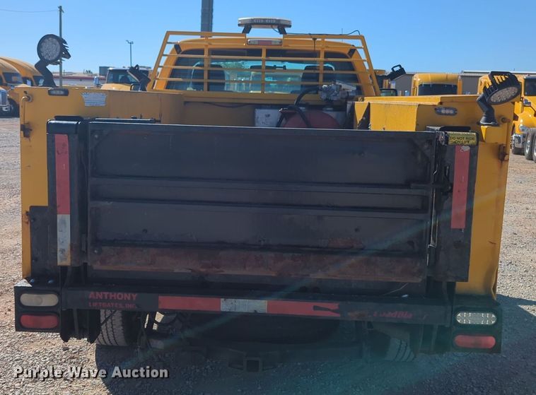 image for item EQ2238 2015 Ford F350 Super Duty utility bed pickup truck