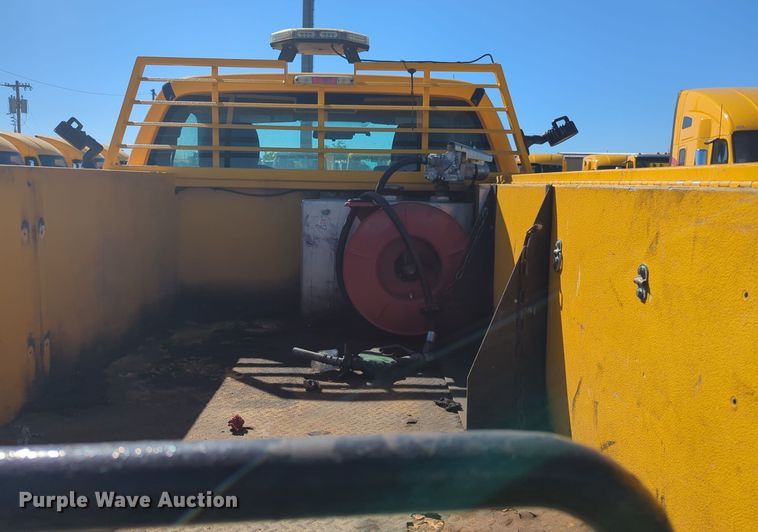 image for item EQ2238 2015 Ford F350 Super Duty utility bed pickup truck