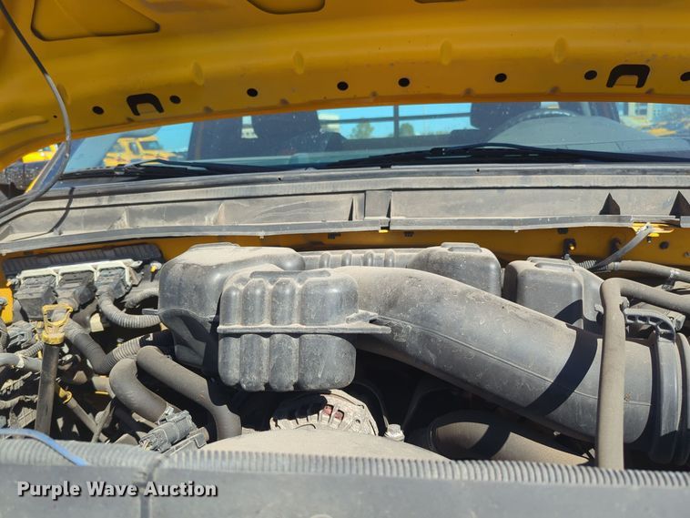 image for item EQ2238 2015 Ford F350 Super Duty utility bed pickup truck