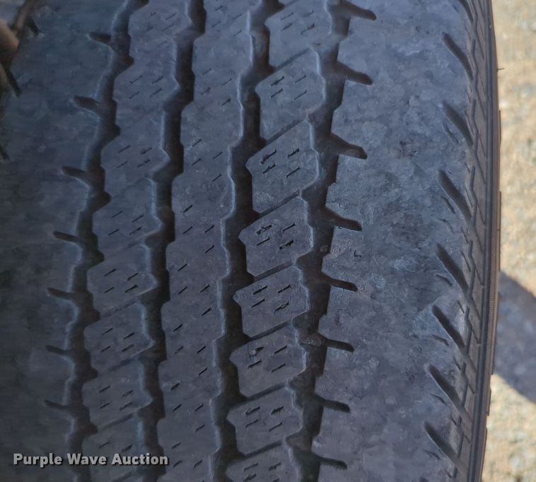 image for item EQ2238 2015 Ford F350 Super Duty utility bed pickup truck