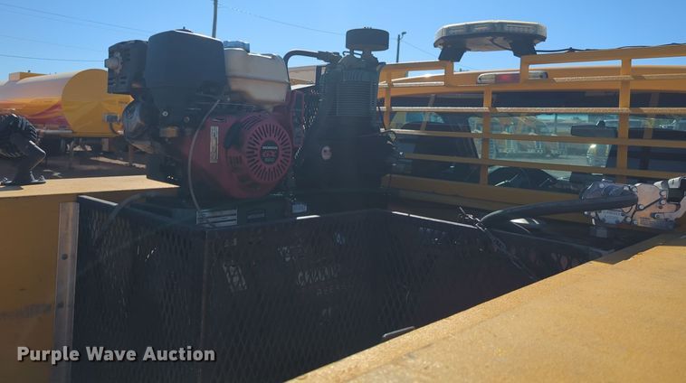 image for item EQ2240 2015 Ford F350 Super Duty utility bed pickup truck