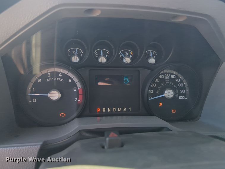 image for item EQ2240 2015 Ford F350 Super Duty utility bed pickup truck