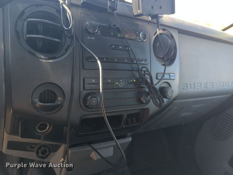 image for item EQ2240 2015 Ford F350 Super Duty utility bed pickup truck