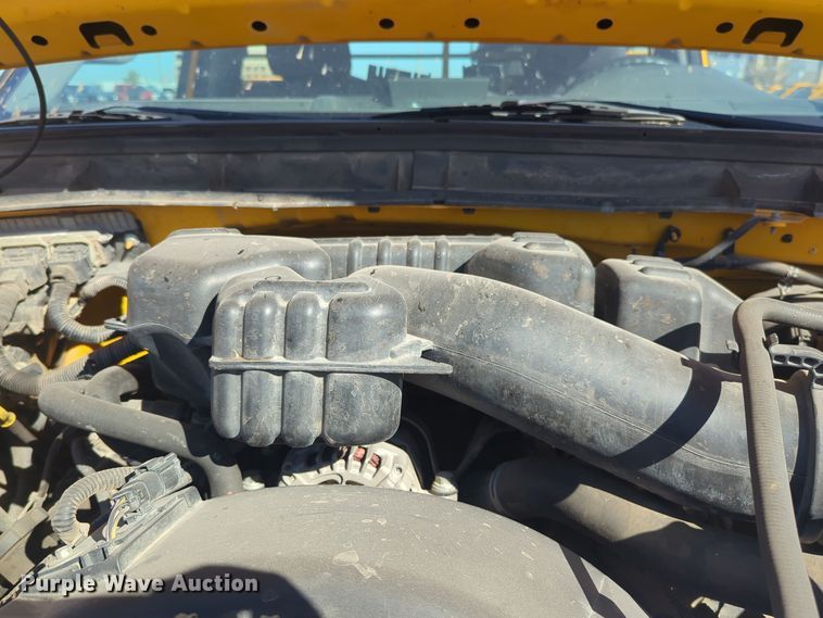 image for item EQ2240 2015 Ford F350 Super Duty utility bed pickup truck