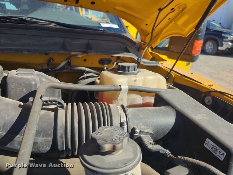 image for item EQ2240 2015 Ford F350 Super Duty utility bed pickup truck