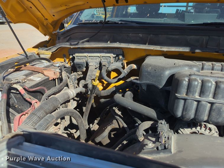 image for item EQ2240 2015 Ford F350 Super Duty utility bed pickup truck