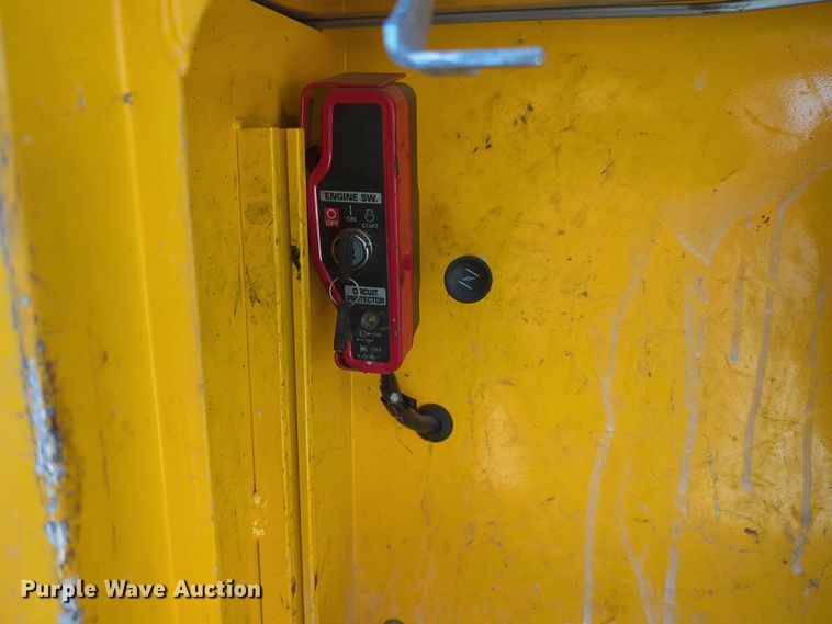 image for item EQ2241 2022 Ford  F350 Super Duty utility bed pickup truck