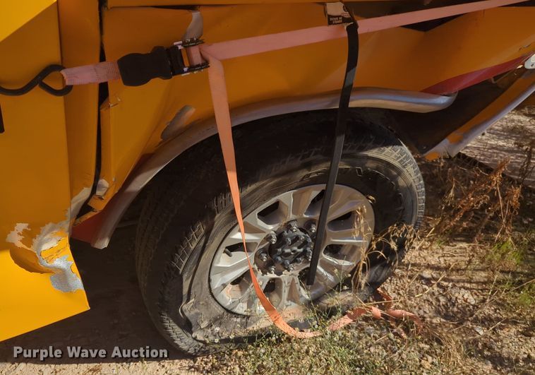 image for item EQ2241 2022 Ford  F350 Super Duty utility bed pickup truck