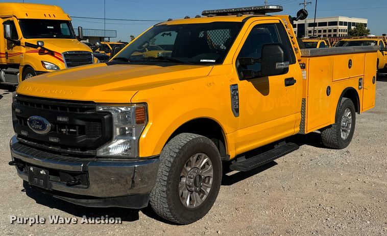 image for item EQ2242 2020 Ford F350 Super Duty utility bed pickup truck