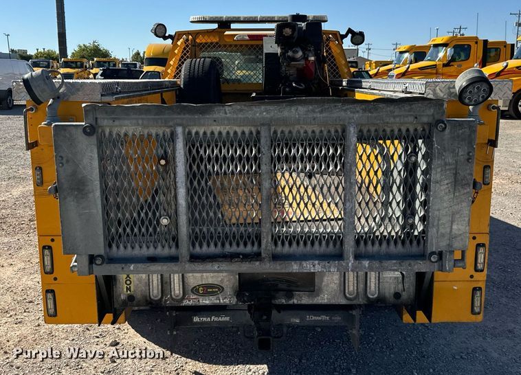 image for item EQ2242 2020 Ford F350 Super Duty utility bed pickup truck