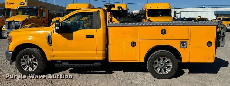 image for item EQ2242 2020 Ford F350 Super Duty utility bed pickup truck