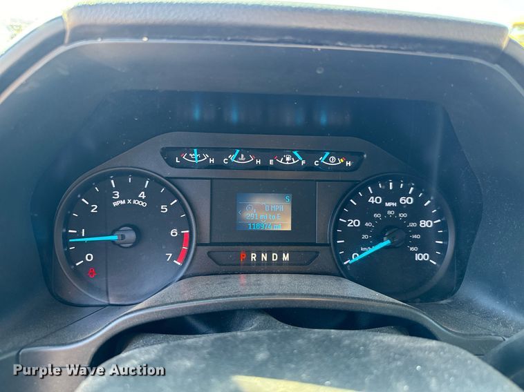 image for item EQ2242 2020 Ford F350 Super Duty utility bed pickup truck