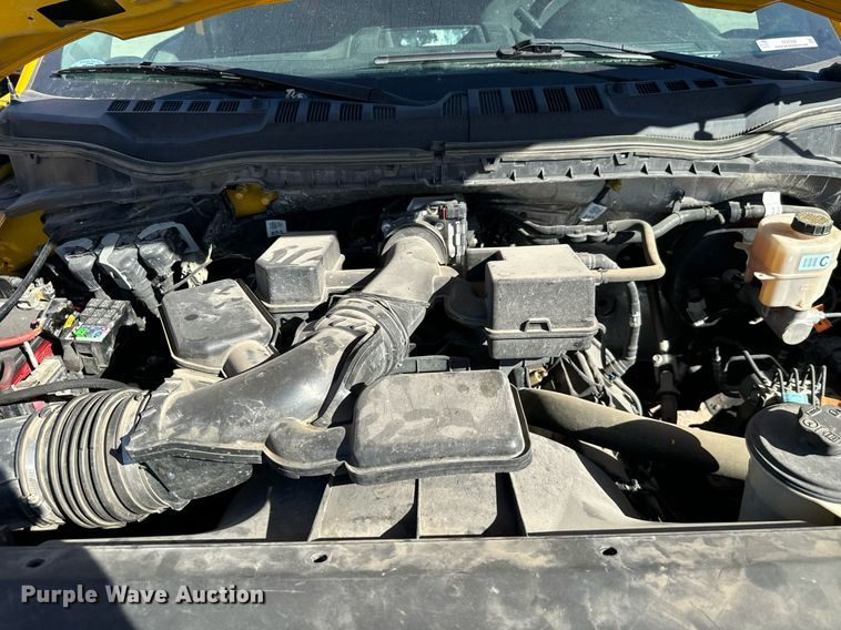 image for item EQ2242 2020 Ford F350 Super Duty utility bed pickup truck