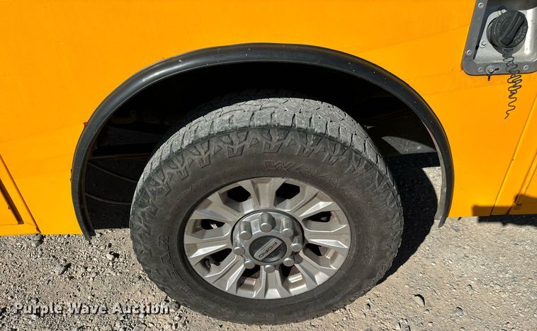 image for item EQ2242 2020 Ford F350 Super Duty utility bed pickup truck