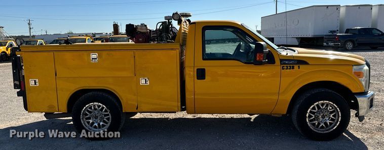 image for item EQ2244 2016 Ford F350 Super Duty utility bed pickup truck