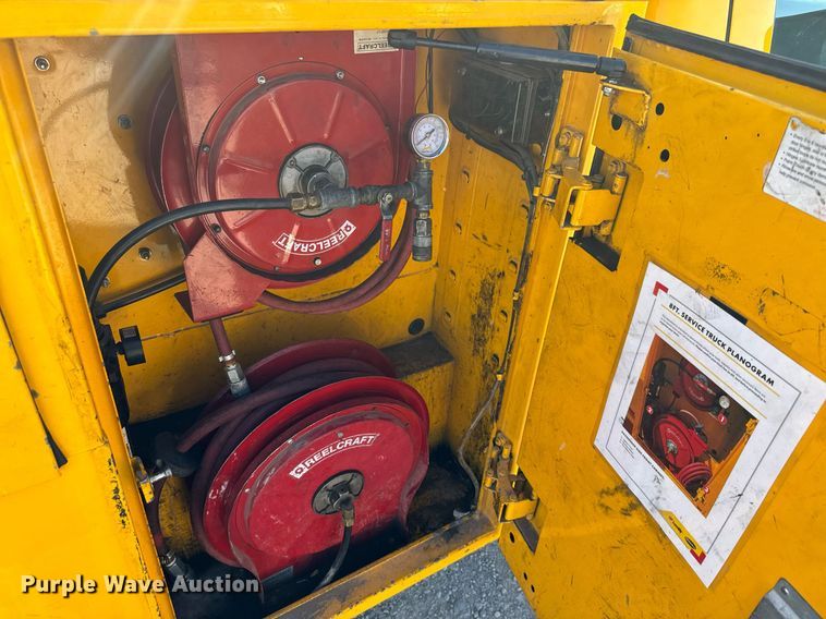 image for item EQ2244 2016 Ford F350 Super Duty utility bed pickup truck