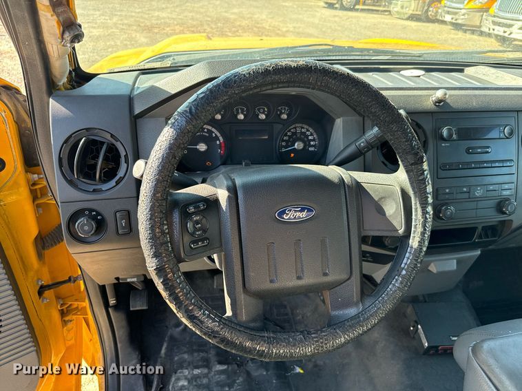 image for item EQ2244 2016 Ford F350 Super Duty utility bed pickup truck