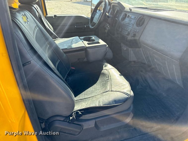 image for item EQ2244 2016 Ford F350 Super Duty utility bed pickup truck