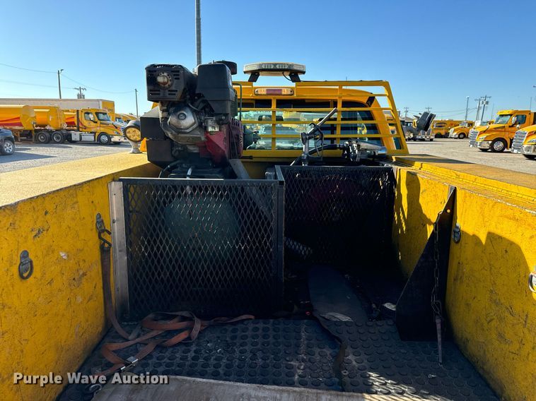 image for item EQ2246 2015 Ford F350 Super Duty utility bed pickup truck