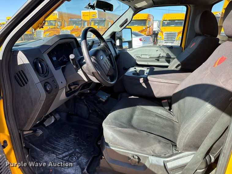 image for item EQ2246 2015 Ford F350 Super Duty utility bed pickup truck