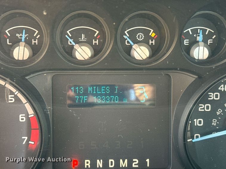 image for item EQ2246 2015 Ford F350 Super Duty utility bed pickup truck