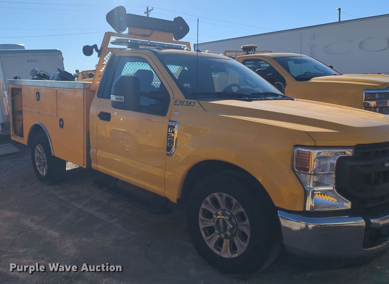 image for item EQ2248 2022 Ford  F350 Super Duty utility bed pickup truck