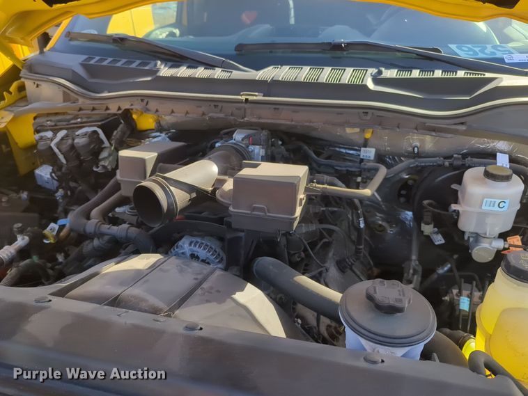 image for item EQ2248 2022 Ford  F350 Super Duty utility bed pickup truck