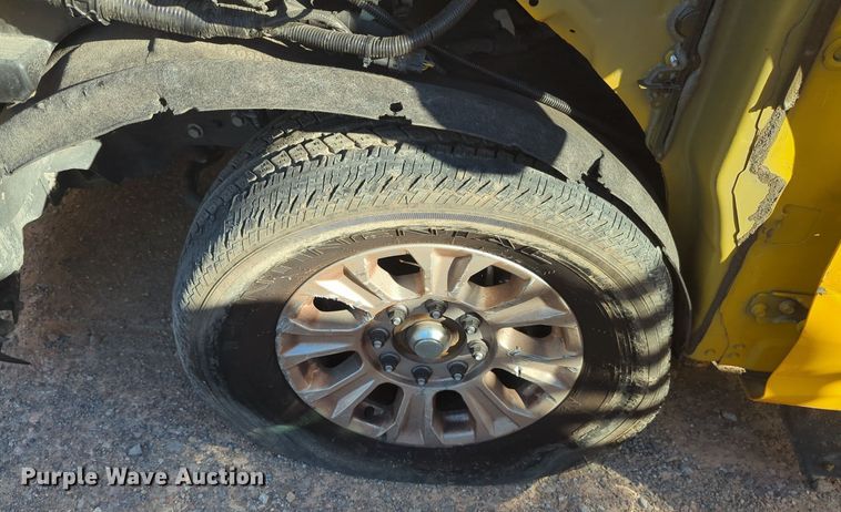 image for item EQ2248 2022 Ford  F350 Super Duty utility bed pickup truck